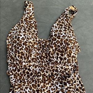 Land's end swimsuit size 18w one piece